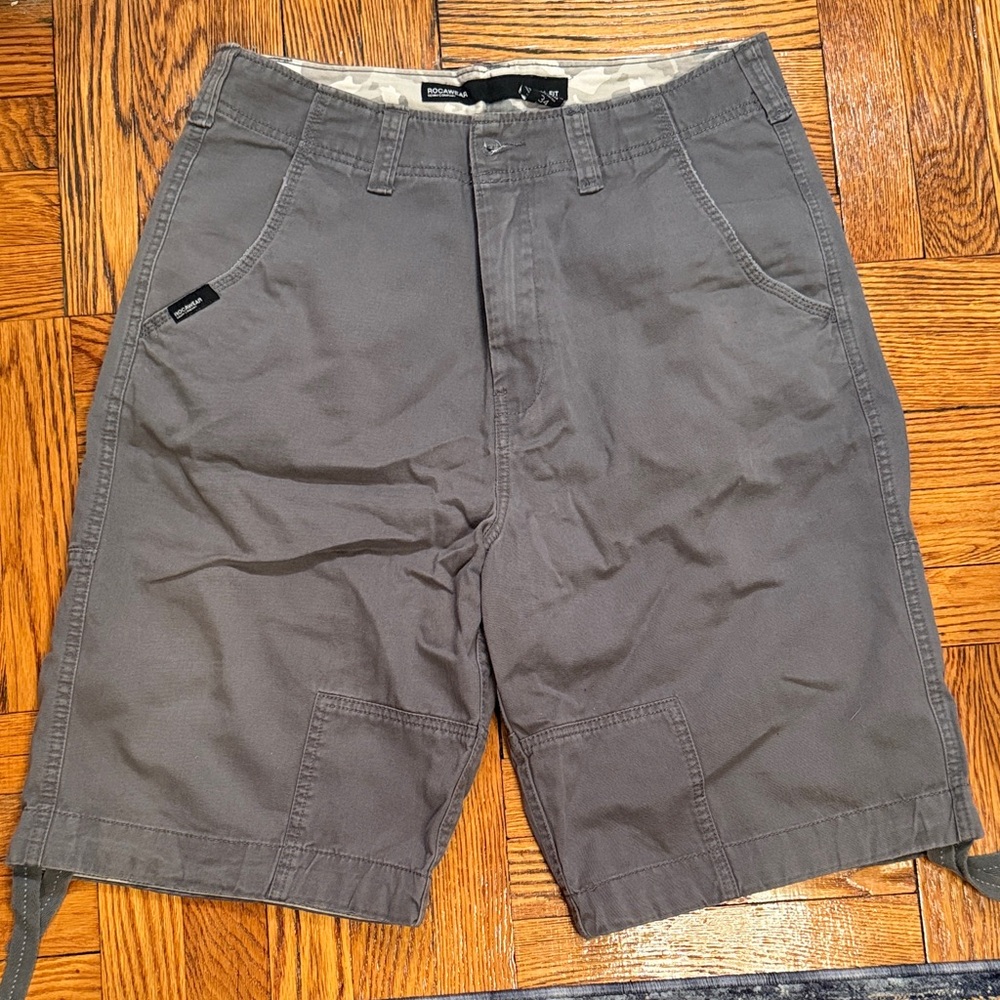 Rocawear Men's Gray Cargo Shorts